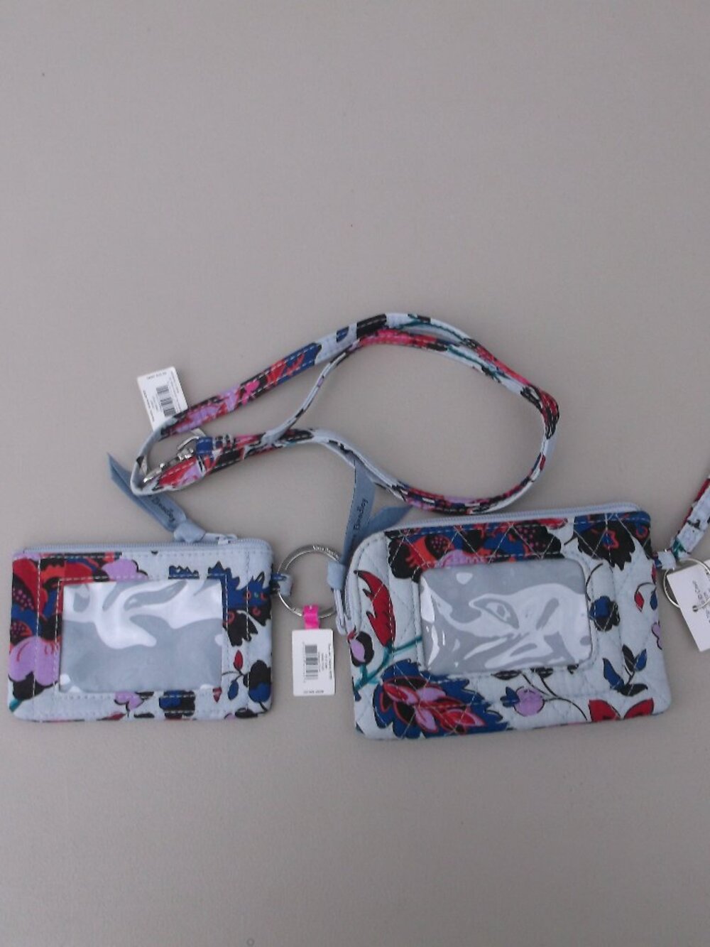 NWT 3 matching Veta Bradley, 2 zip ID cases & 1 Lanyard, Vineyard Floral